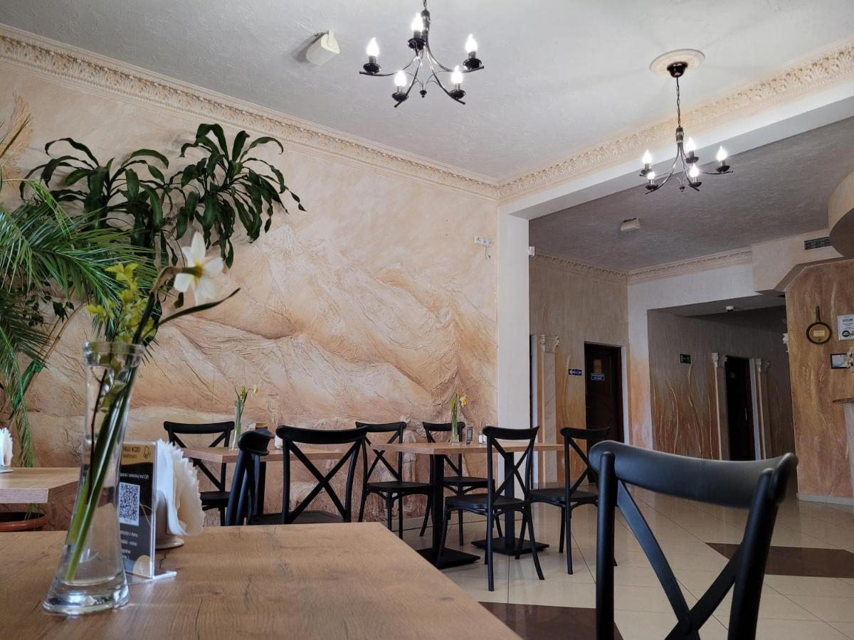 לינה וארוחת בוקר Wisznice Karczma Goralska מראה חיצוני תמונה