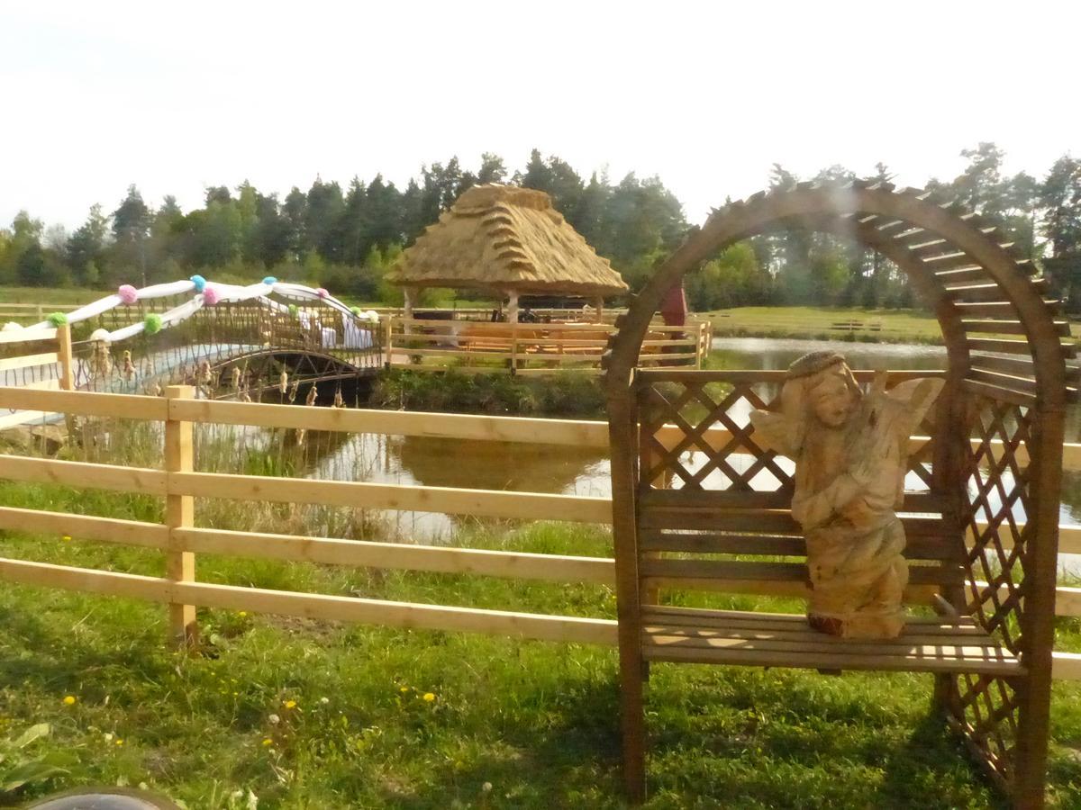 לינה וארוחת בוקר Wisznice Karczma Goralska מראה חיצוני תמונה